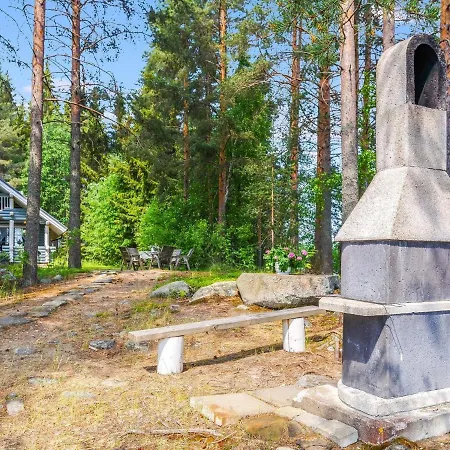 Holiday home Honkaniemi By Interhome Hiukkajoki