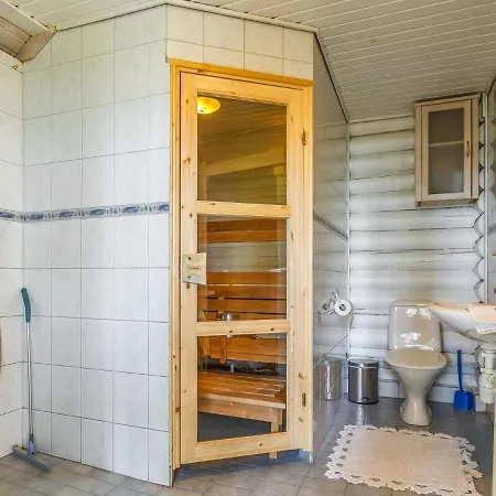 Holiday home Honkaniemi By Interhome Hiukkajoki