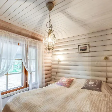 Holiday home Honkaniemi By Interhome Hiukkajoki